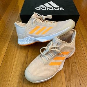 Women’s adidas tennis shoes, size 9.5